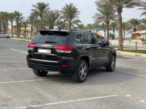 للبيع جيب Grand Cherokee 2020