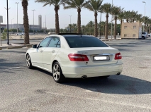 للبيع مرسيديس E class 2010