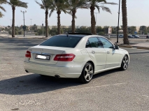 للبيع مرسيديس E class 2010