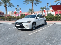 للبيع تويوتا camry 2016