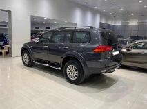 للبيع متسوبيشي Pajero 2013