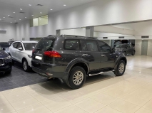 للبيع متسوبيشي Pajero 2013