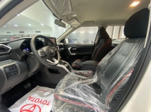 للبيع تويوتا XA 2024