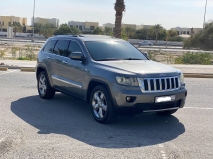 للبيع جيب Grand Cherokee 2012