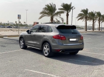 للبيع بورش Cayenne S 2013