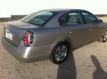 للبيع نيسان Altima 2005