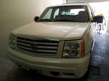 للبيع كاديلاك Escalade 2003