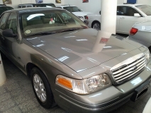 للبيع فورد Crown Victoria 2004