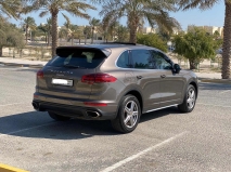 للبيع بورش Cayenne S 2016