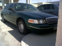 للبيع فورد Crown Victoria 2001