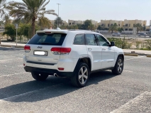 للبيع جيب Grand Cherokee 2015