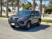 للبيع تويوتا Fortuner 2023