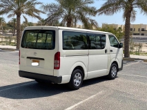 للبيع تويوتا Hiace 2013