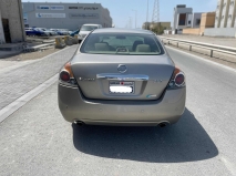 للبيع نيسان Altima 2011