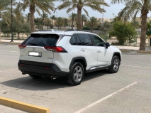 للبيع تويوتا RAV4 2023