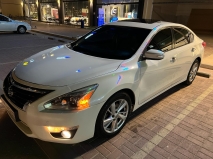 للبيع نيسان Altima 2013