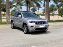 للبيع جيب Grand Cherokee 2020