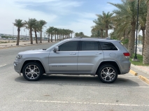 للبيع جيب Grand Cherokee 2020