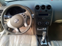 للبيع نيسان Altima 2010