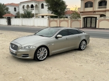 للبيع جاكور XJ 2013