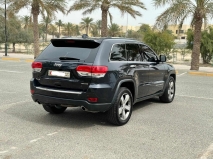 للبيع جيب Grand Cherokee 2016