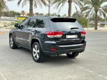 للبيع جيب Grand Cherokee 2016