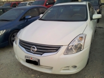 للبيع نيسان Altima 2012