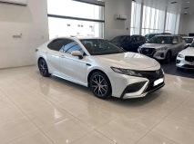 للبيع تويوتا camry 2024