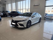 للبيع تويوتا camry 2024