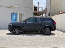 للبيع جيب Grand Cherokee 2016