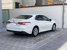 للبيع تويوتا camry 2018