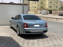 للبيع ميزراتي Quattroporte 2010