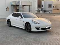 للبيع بورش Panamera 2012