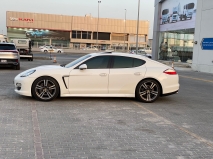 للبيع بورش Panamera 2012