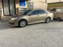 للبيع تويوتا camry 2012