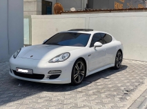 للبيع بورش Panamera 2012