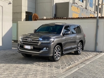 للبيع تويوتا Land Cruiser  2019