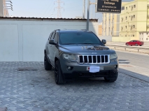 للبيع جيب Grand Cherokee 2013