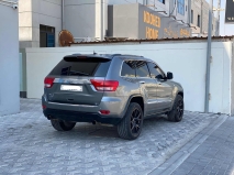 للبيع جيب Grand Cherokee 2013