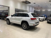 للبيع جيب Grand Cherokee 2015