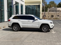 للبيع جيب Grand Cherokee 2015