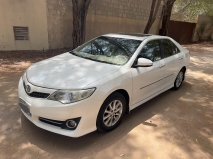 للبيع تويوتا camry 2012