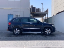 للبيع جيب Grand Cherokee 2013