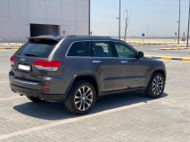 للبيع جيب Grand Cherokee 2018