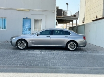 للبيع بي ام دبليو 7 Series 2015