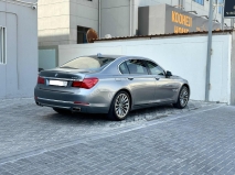 للبيع بي ام دبليو 7 Series 2015