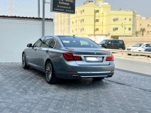 للبيع بي ام دبليو 7 Series 2015