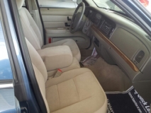 للبيع فورد Crown Victoria 2011