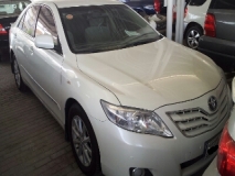 للبيع تويوتا camry 2010