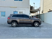 للبيع جيب Grand Cherokee 2020